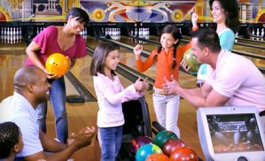 IMAGE-AMF-Bowling-Centers-08-57-07_grid_6.jpg