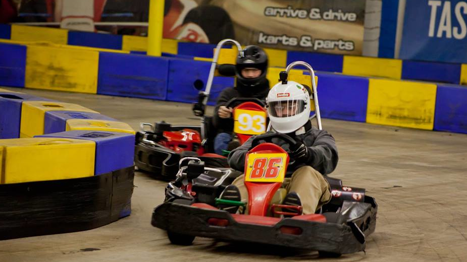 Date Night Idea: High Speed Adult Races at Lemans (& Discount!)